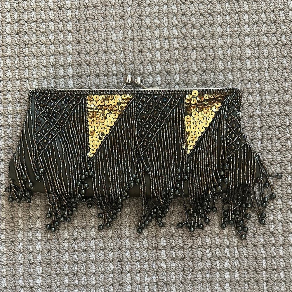 VINTAGE BEADED CLUTCH